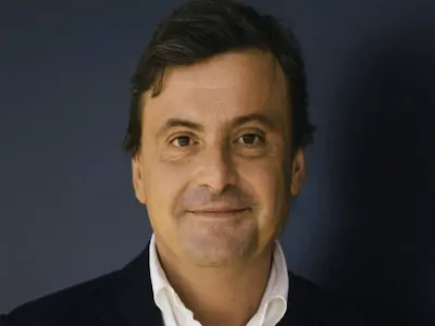 Carlo Calenda raccomanda Itaneltrix